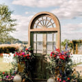 Choosing the Perfect Outdoor Wedding Props and Accents